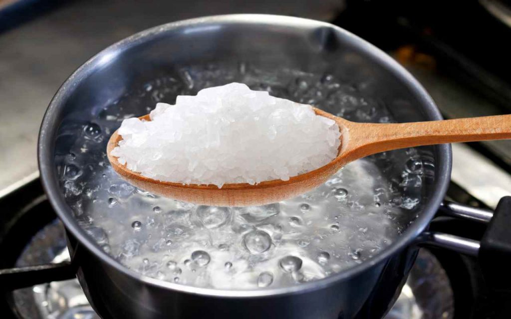Utilizzo del sale grosso nella pasta