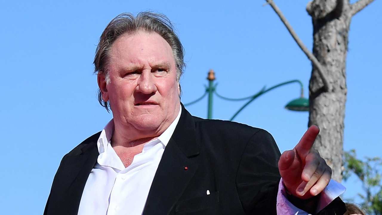 Gerard Depardieu accusato di violenza sessuale